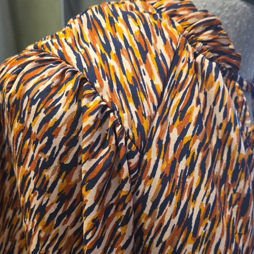 Multicolor Patterned Women's Top - Picture 4 of 6